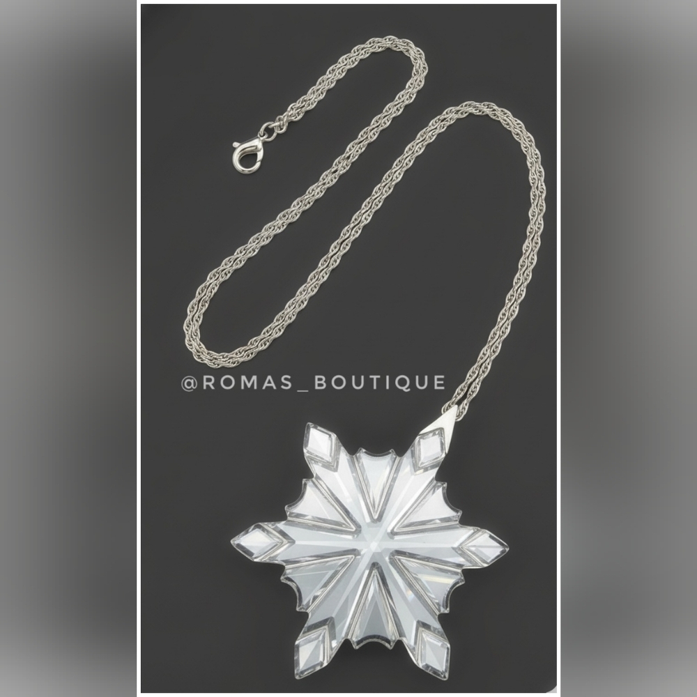 Vintage Silver And Crystal Snowflake Pendant Necklace